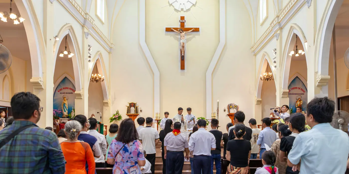 a church service in progress from CHURCH IN DALLAS in Dallas, TX - Married Couples Counseling Ministry